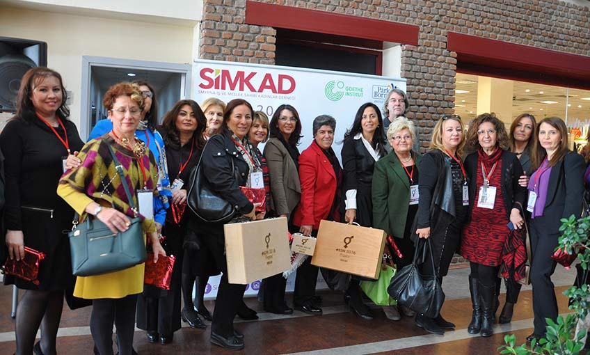 Tahta Bavul Anadolu yollarında