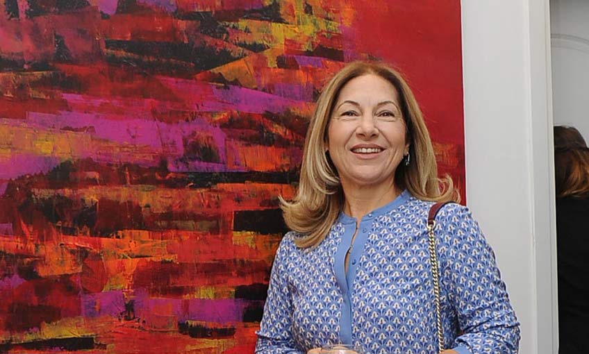 İlk kişisel sergisini İzmir'de açıyor