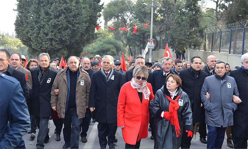 Devrim şehitlerini andık