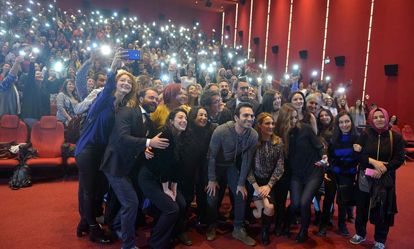 Görümce Kahkahası