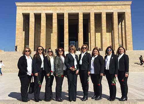 8 MARTTA İZİKADDAN ANLAMLI ZİYARET