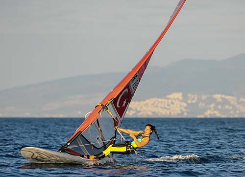 DİLARA RİO BİLETİ İÇİN İSPANYADA KAMPA GİRDİ