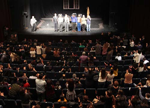 45 bin seyirci,  224 kez perde