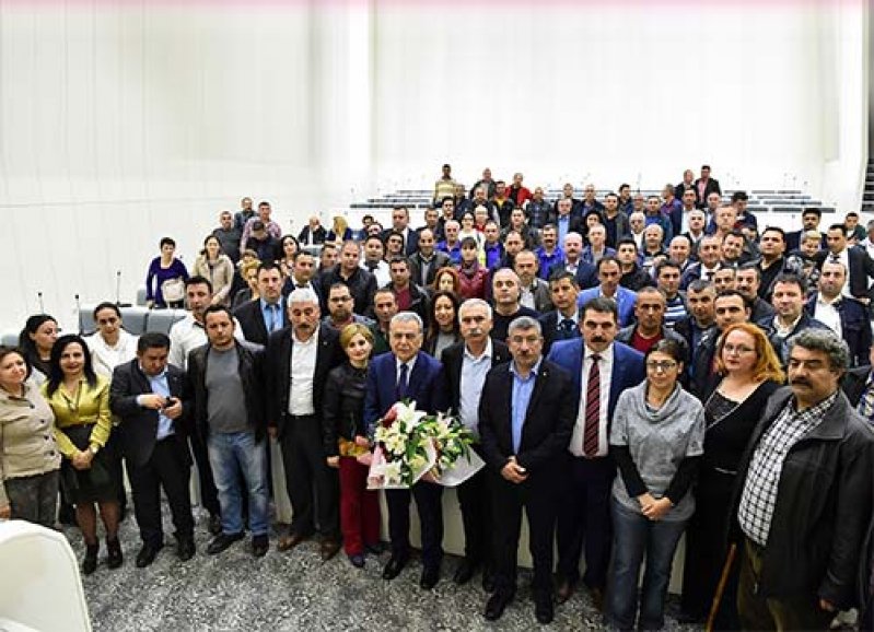 İZELMAN işçileri teşekkür için geldi