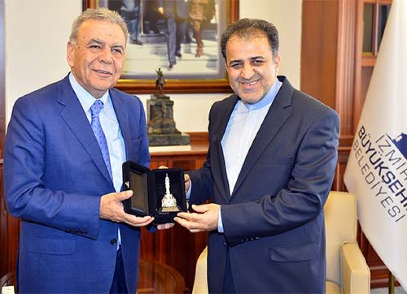 D8e İzmir mesajı