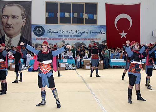 Spora destek hayata destek