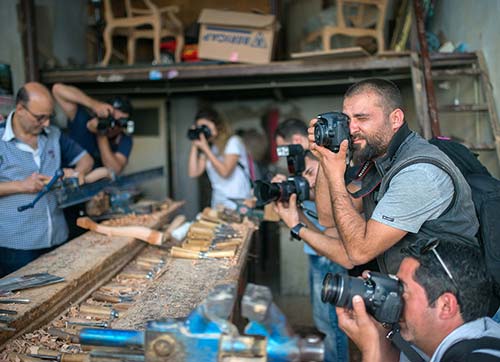 Mobilyanın Kalbi Karabağları görüntülüyor 