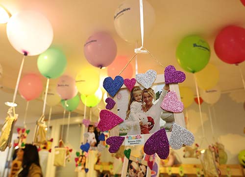 Bonbonniere Art sergisinde sürpriz Anneler Günü kutlaması