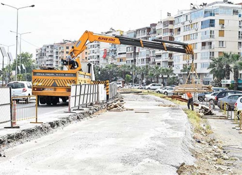 Konak tramvayı için geçici trafik düzenlemesi 