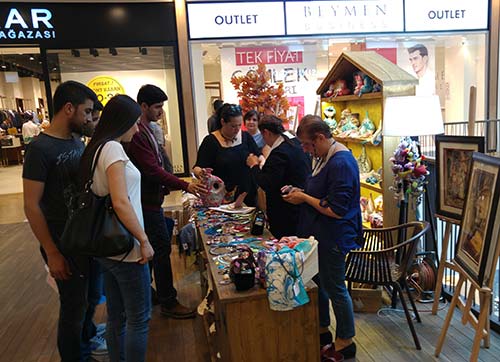 KADIN EMEĞİNE TAM DESTEK