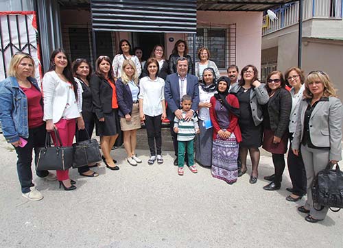 Narlıdere'de Yılın Annesi seçildi