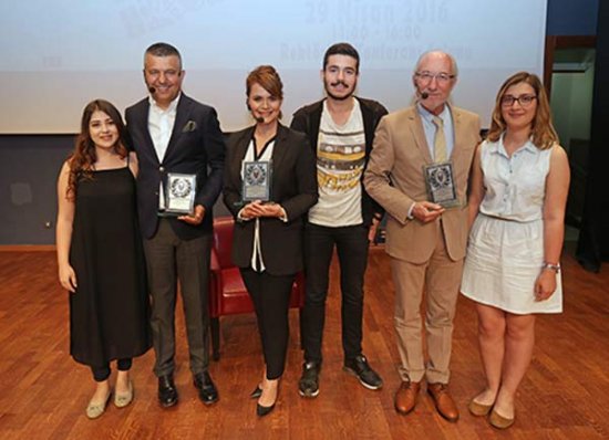 Büyük şehirlerde aşık olmak zor