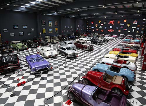 OTOMOBİL TUTKUNU BABALARA KEY MUSEUMDA EŞSİZ BİR GÜN 