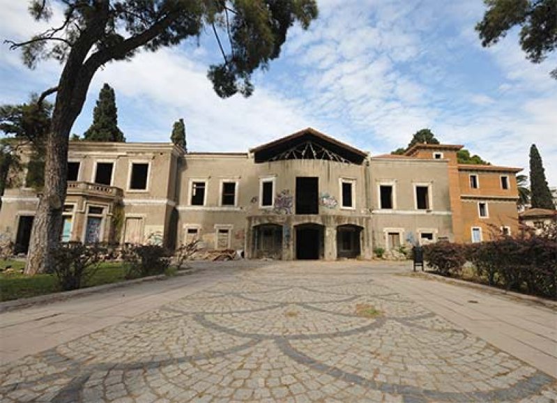 Paterson Köşkü kurtuluyor