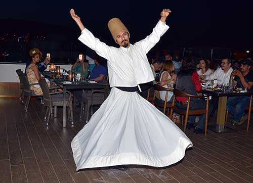 Küresel Keşif Gününde Sema Gösterisi 