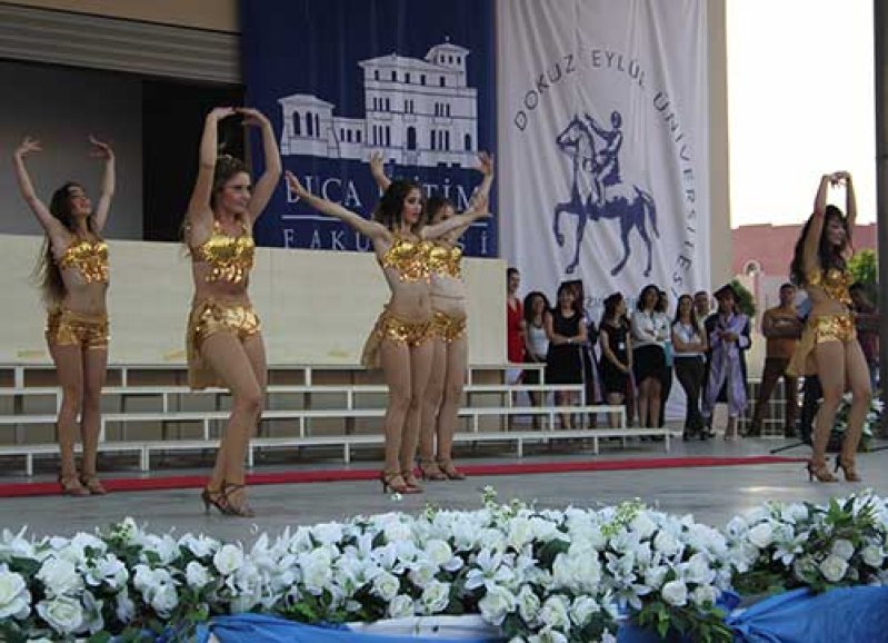 MAKAMDAN EDEN GÖSTERİ