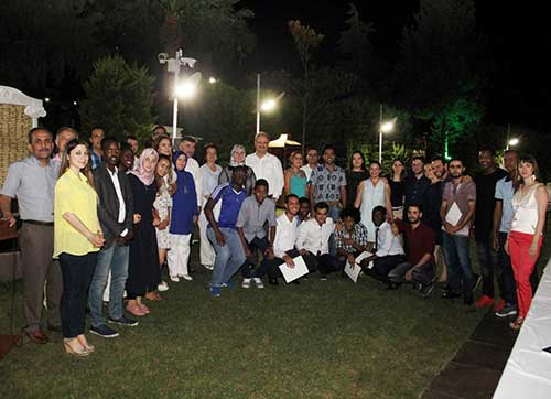 TÜRKÇEYİ 8 AYDA ÇÖZDÜLER