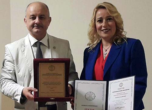 Hatice Boyamalar Akkayaya Azerbaycandan diploma