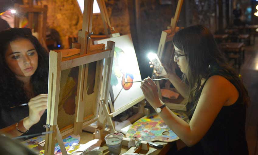 Telefon ışığında sanat