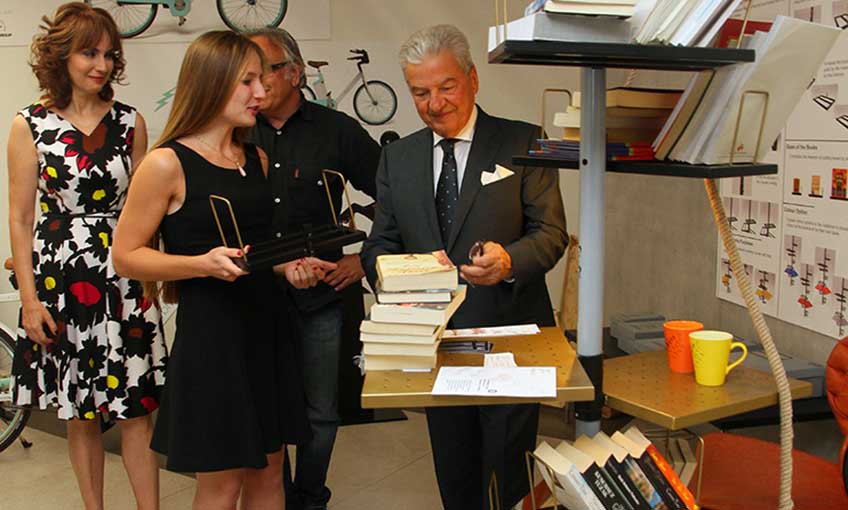 KİTAPLAR TOZLANMAYACAK