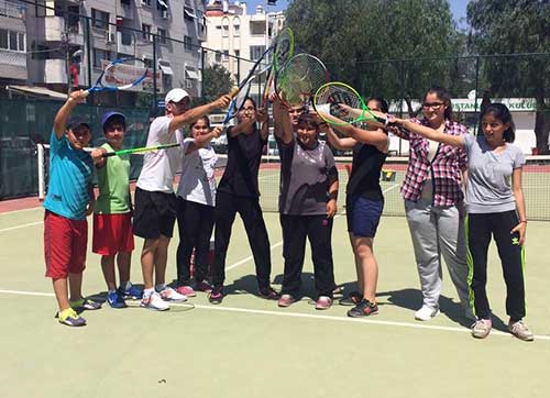 Bostanlıspordan TEGV çocuklarına ücretsiz okulu