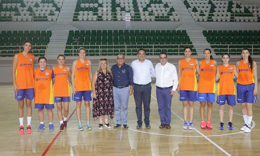 Becker 35 Albatros “Bornova Becker Spor” oldu