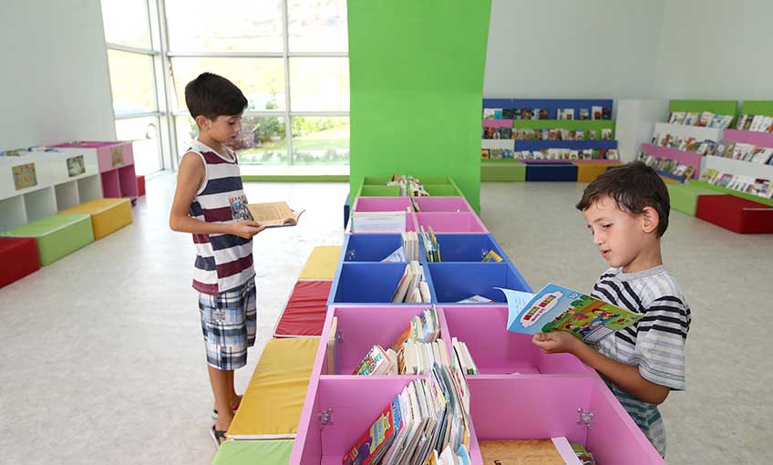 Çocukların tatili kitaplarla renklendi