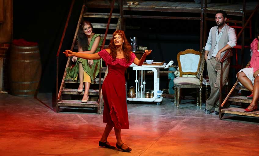 Fosforlu Müzikali Büyüledi