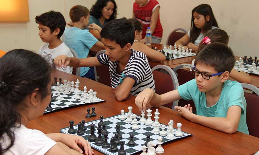 Geleceğin sanatçı ve sporcuları Buca’da yetişiyor