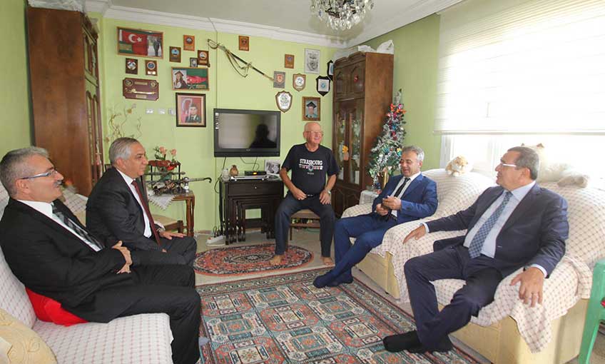 Batur ve Çiftçi’den Bayram ziyareti