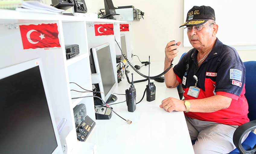 dünyayla iletişim kuruyorlar