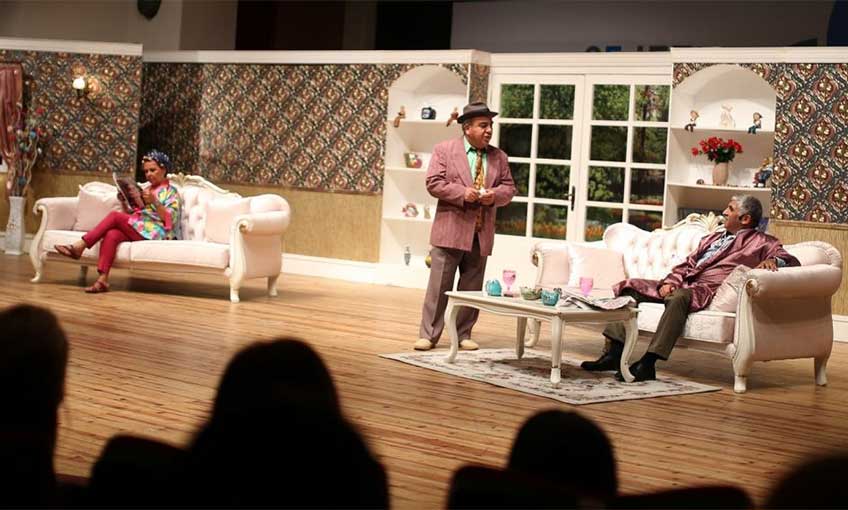 Patron, seyirciyi kahkahaya boğdu