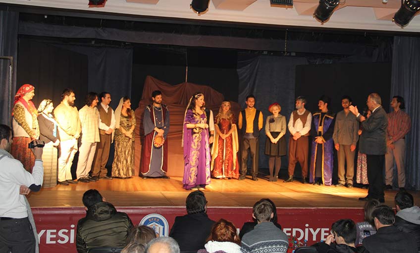 Ferhad ile Şirin Selçuk’ta sahnelendi