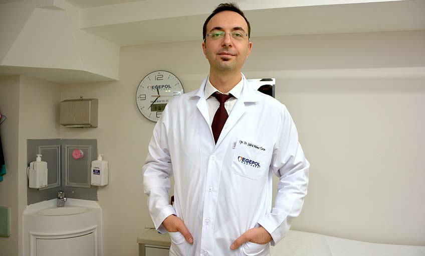 Dar burun ve yüksek topuklu ayakkabılar  ayak şeklini bozuyor!