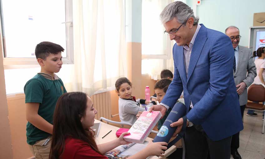 Eğitim Setleri Karşıyaka Belediyesi’nden
