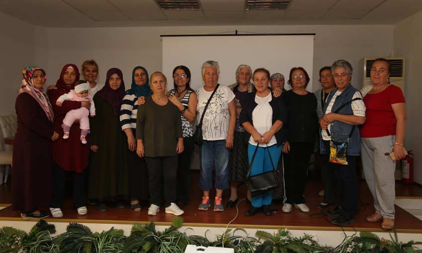 Karabağlarlı Kadınlara Film Okuma Atölyesi