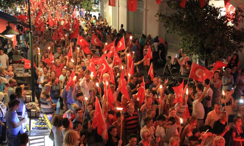 Çeşme, Cumhuriyetimizin 94. Yılını Coşkuyla Kutlamaya Hazırlanıyor 