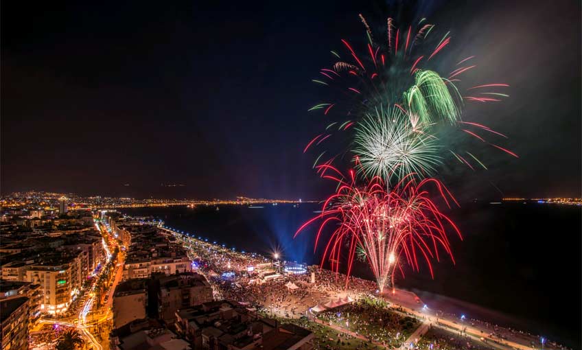 Bu Coşkuya Herkes Ortak Olsun Diye..