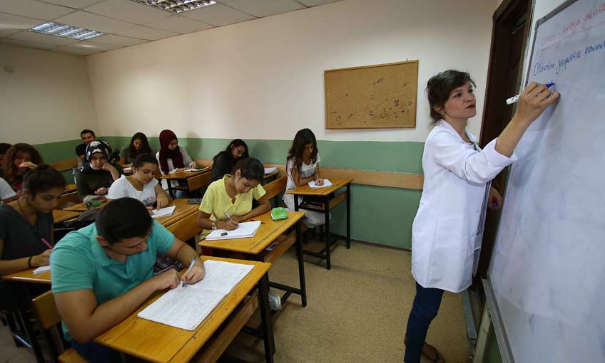 Bayraklı Belediyesi’nin Eğitime Desteği Sürüyor