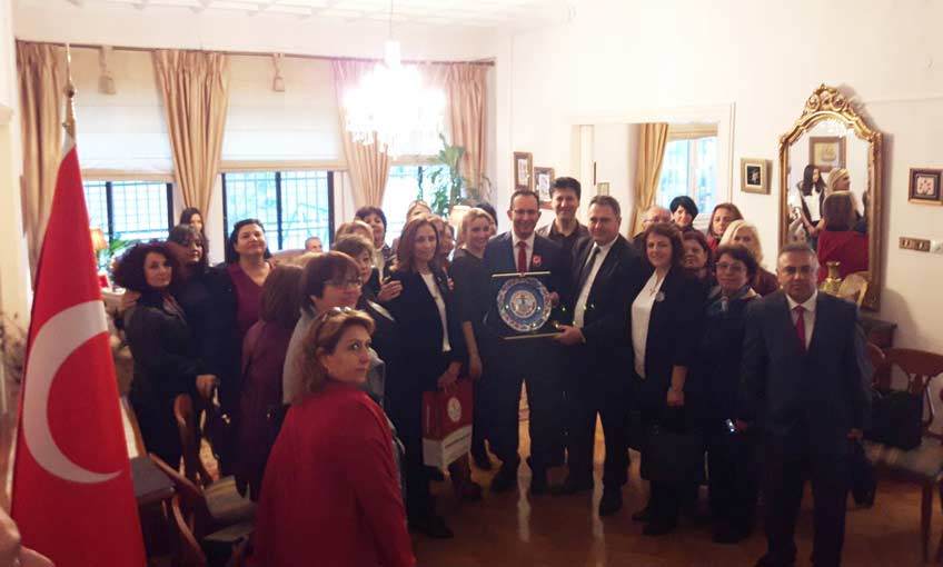 İzmir Barosu Ata’yı Selanik’te Andı