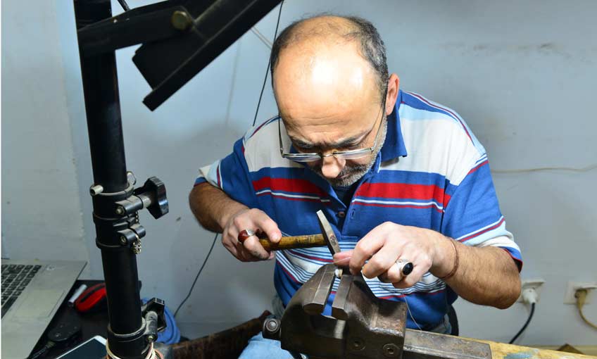 Sedefe Hayat Veriyor