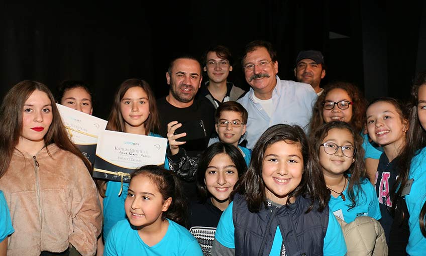 Folkart Academy’de Mezuniyet Sevinci