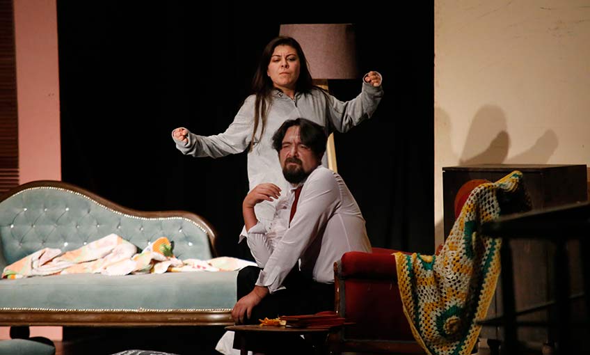 Kadına Şiddet Konak Sahnesinde