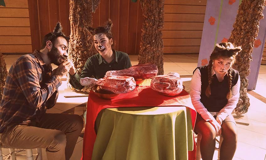 Çadır Tiyatrosu Buca’da Dolaşmaya Devam Ediyor