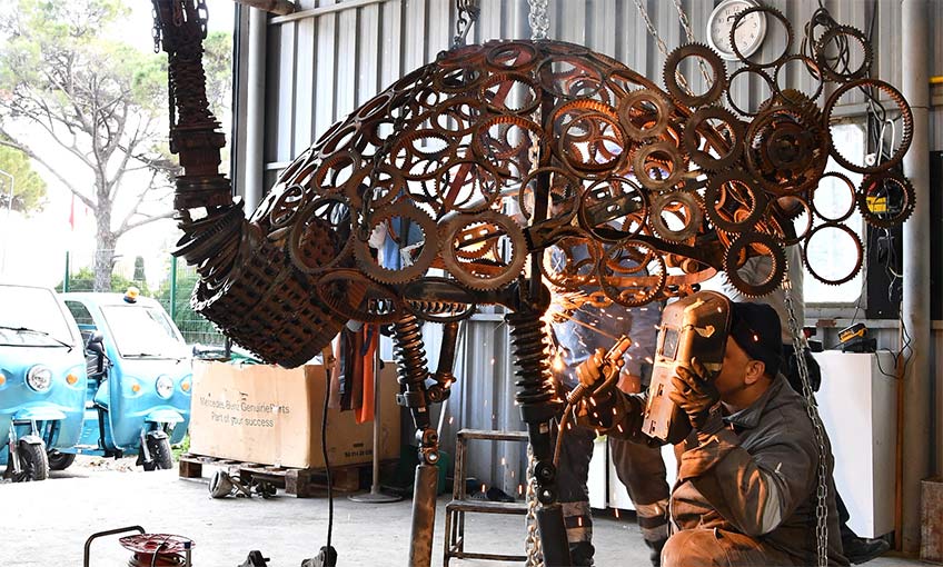 Hurda Metaller Sanata Dönüştü