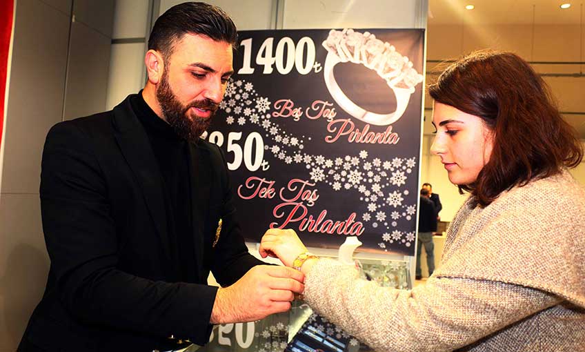 Mücevher Takıda Çadır Fiyatı Fırsatları