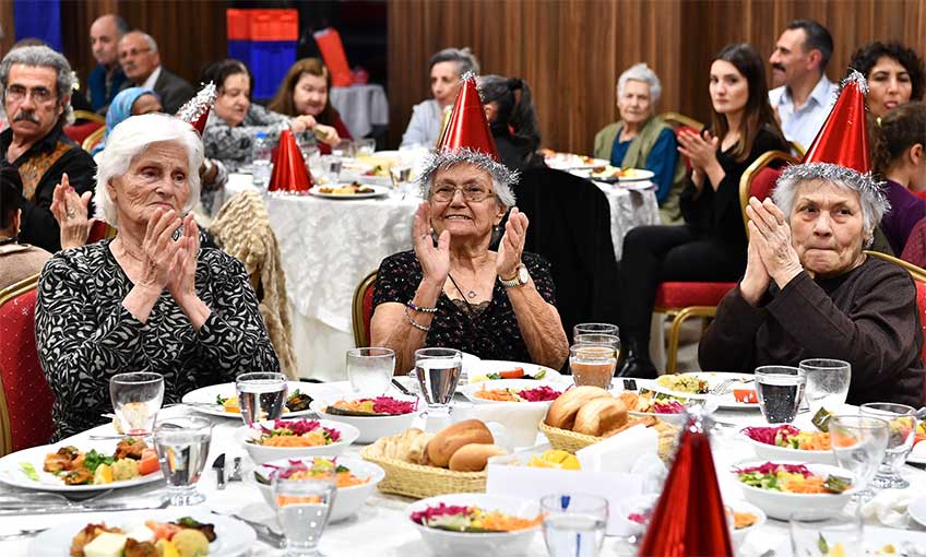 Huzurevi'nde Yılbaşı