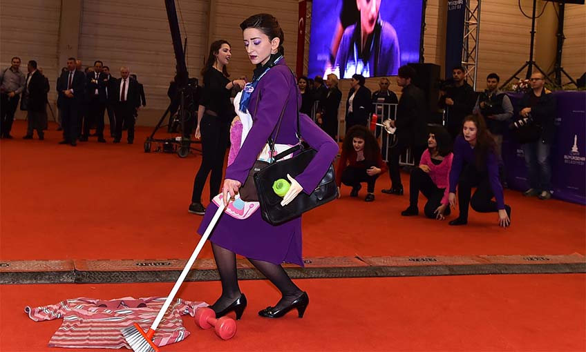 Böyle olur İzmir’de kadın kutlaması