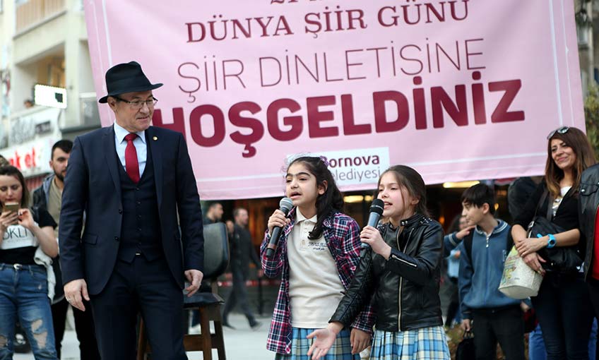 Bornova’da şiir gibi etkinlik