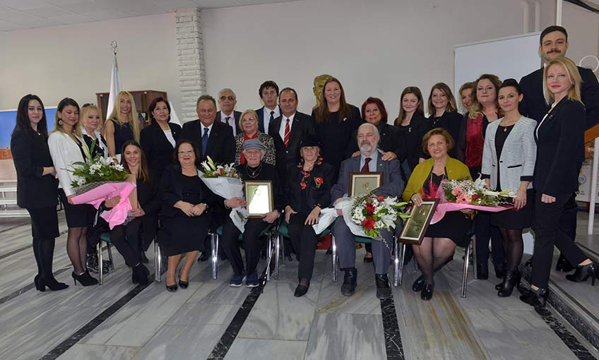 Cumhuriyetin sahipçileri ödüllendirildi